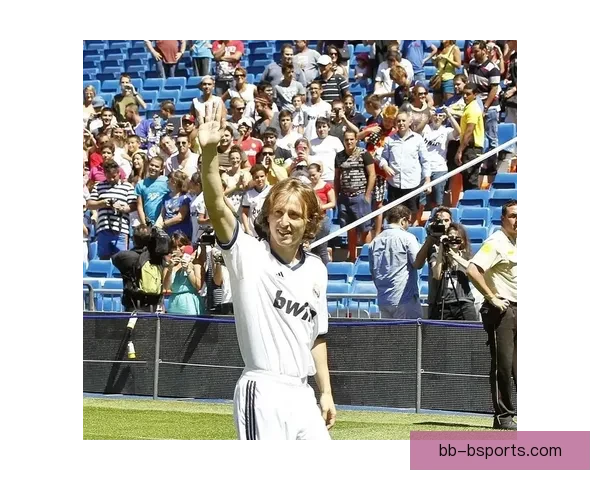 皇马官宣莫德里奇创队史最老出场纪录传奇中场再写伯纳乌新篇章